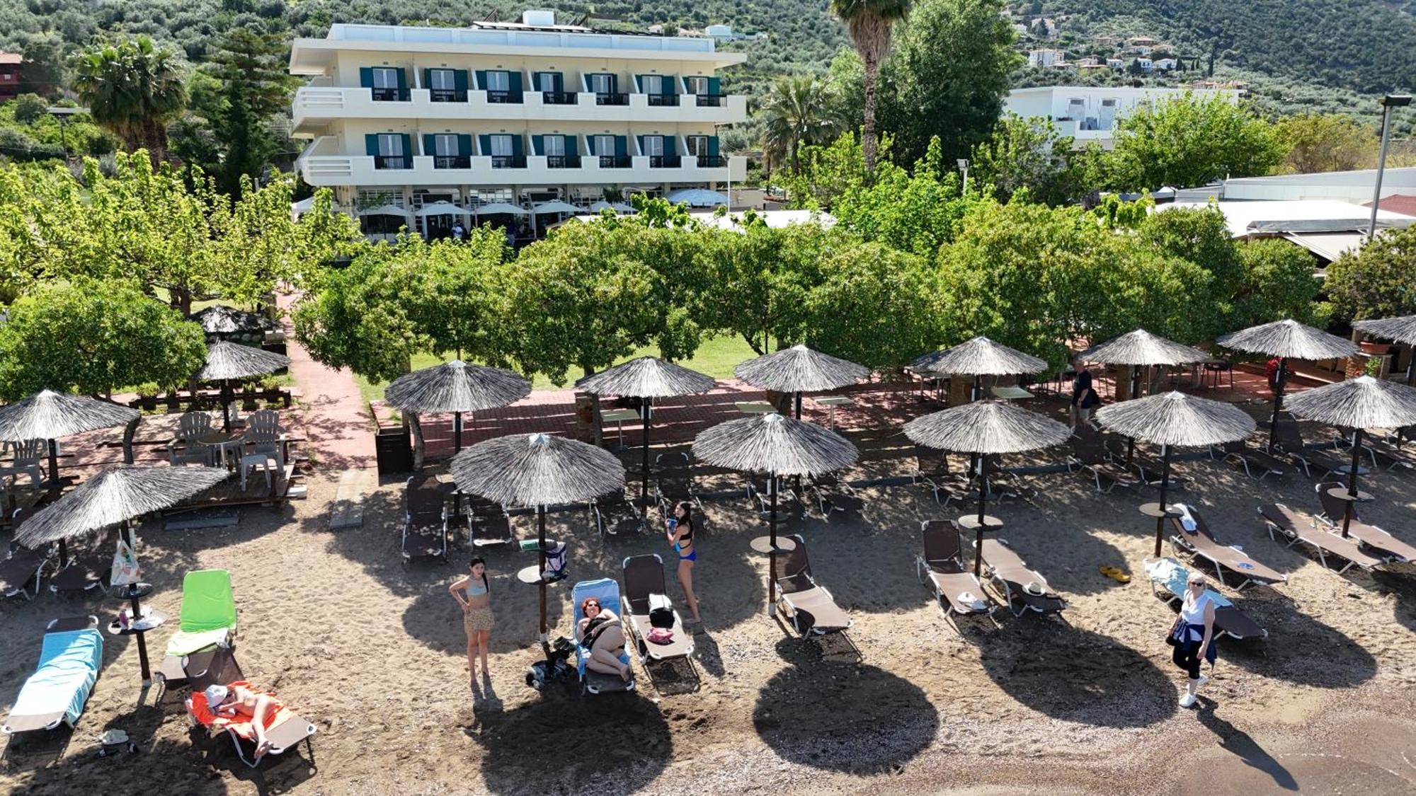 Apollon Hotel 2*